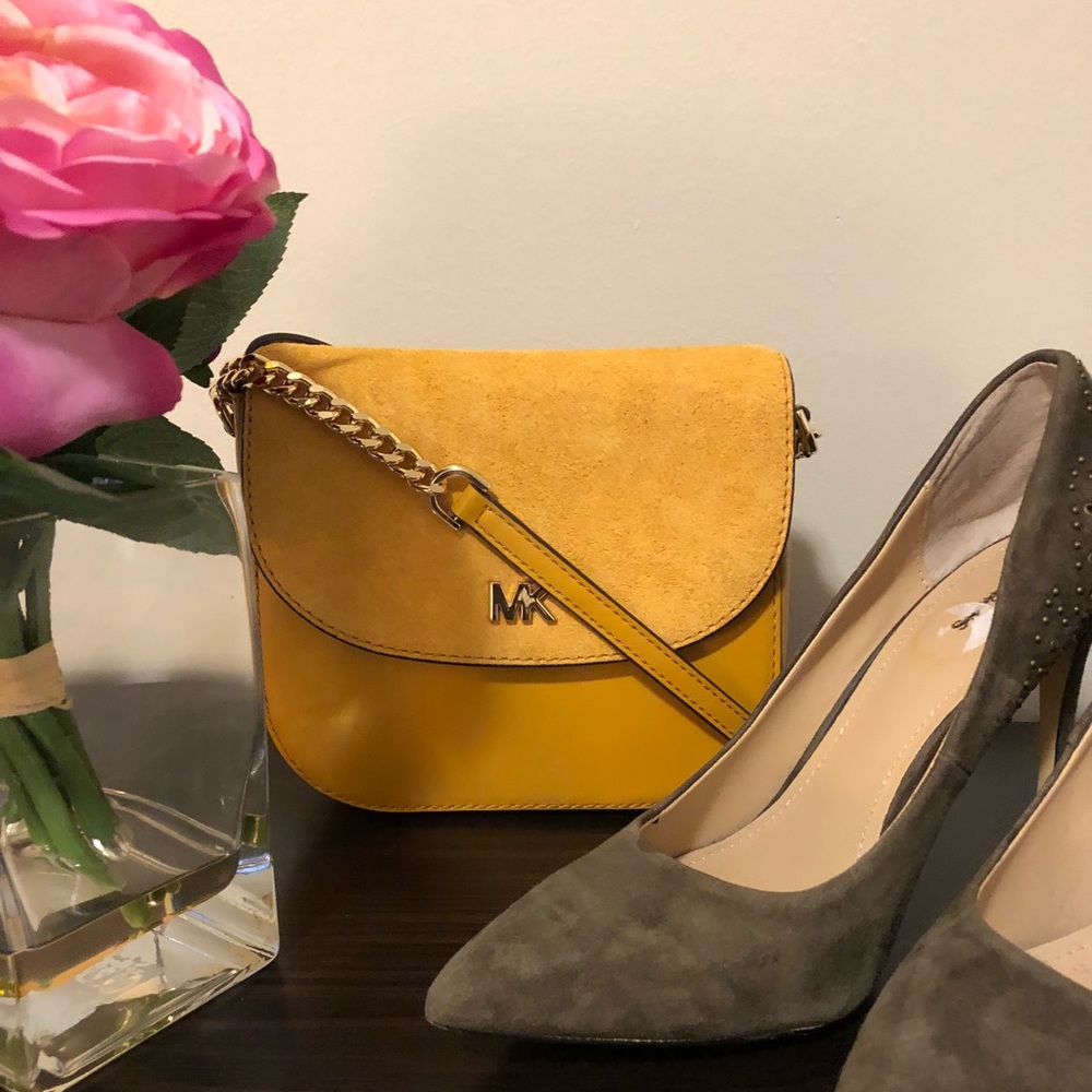 Express Suede Leather Pump